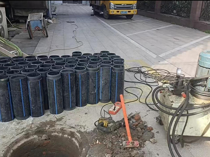 金塔PE置换管厂家 DN315置换管 非开挖管短管置换